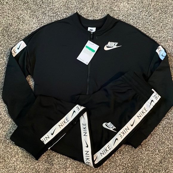 matching nike tracksuit